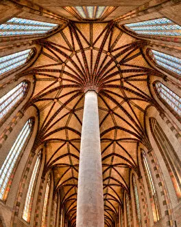 Architecture Collection: The church of the Jacobins of Toulouse and its ceiling called Palm of the Jacobins