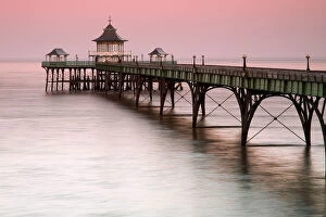Images Dated 1st October 2011: Clevedon Pier Sunset