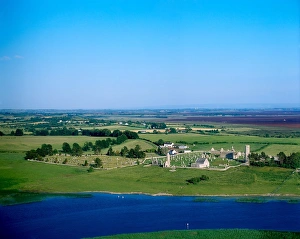 Clonmacnoise, River Shannon, Co Offaly, Ireland Clonmacnoise, River Shannon, Co Offaly, Ireland