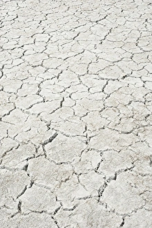 Desiccation cracks, pattern, of a dried up salt lake, Putre, Arica and Parinacota Region, Chile Desiccation cracks, pattern, of a dried up salt lake, Putre, Arica and Parinacota Region, Chile