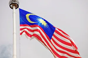 Flag of Malaysia, at flagpole, Merdeka Square, Kuala Lumpur, Malaysia, Southeast Asia Flag of Malaysia, at flagpole, Merdeka Square, Kuala Lumpur, Malaysia, Southeast Asia