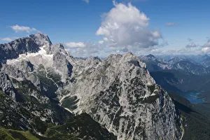Hoellental or Hell Valley, Hell Valley Gorge, Hoellentalferner glacier, Eibsee lake, Wetterstein Mountains Hoellental or Hell Valley, Hell Valley Gorge, Hoellentalferner glacier, Eibsee lake, Wetterstein Mountains