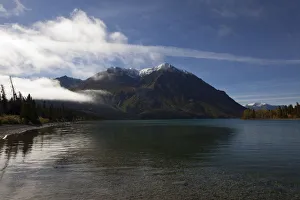 Kathleen Lake, Kings Throne behind, St. Elias Mountains, Kluane National Park and Reserve, Yukon Territory, Canada Kathleen Lake, Kings Throne behind, St. Elias Mountains, Kluane National Park and Reserve, Yukon Territory, Canada