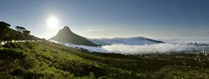 Late afternoon mist comes in over Cape Towns city bowl Late afternoon mist comes in over Cape Towns city bowl