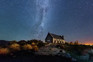 Milky way over church of Good Shepherd (Lake Tekapo) Milky way over church of Good Shepherd (Lake Tekapo)