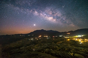 The milky way over Duoyishu area (Yuanyang) The milky way over Duoyishu area (Yuanyang)
