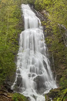 Mingo Falls, Great Smoky Mountains National Park, Tennessee, USA Mingo Falls, Great Smoky Mountains National Park, Tennessee, USA