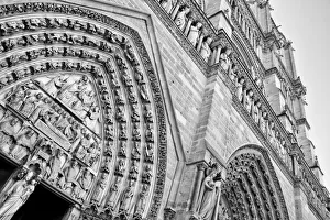Notre Dame de Paris Facade in Black and White Notre Dame de Paris Facade in Black and White