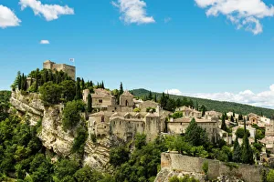 Old town, Vaison-la-Romaine, Vaucluse, Provence-Alpes-Cote dAzur, France Old town, Vaison-la-Romaine, Vaucluse, Provence-Alpes-Cote dAzur, France