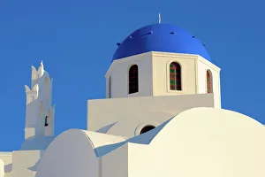 Travel imagery/travel destinations santorini or thira/orthodox church santorini greece Travel imagery/travel destinations santorini or thira/orthodox church santorini greece