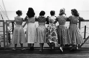 Vintage Beach Style Prints: Eastbourne Pier