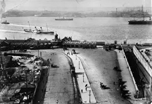 Old Liverpool Images Prints: Pier head