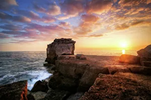 Pulpit Rock, Portland Bill, Dorset, England Pulpit Rock, Portland Bill, Dorset, England