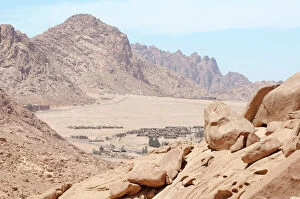 Images Dated 8th October 2018: Sinai mountain range, Sinai Peninsula, South Sinai Governorate, Egypt