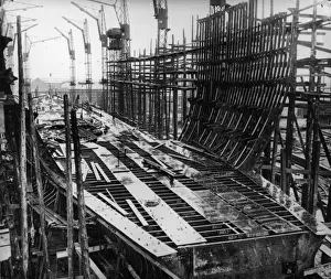 Skeleton Ship Print circa 1911, Aquitania Construction at Clydebank Yard