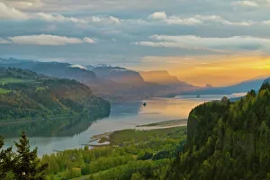 Sunrise at Crown Point in Columbia River Gorge Sunrise at Crown Point in Columbia River Gorge