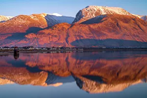 Travel imagery/travel photographer collections john finney photography/sunset light ben nevis scotland uk Travel imagery/travel photographer collections john finney photography/sunset light ben nevis scotland uk