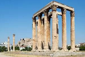 Ancient Olympic Games Collection: Temple of Olympian Zeus, Athens, Greece
