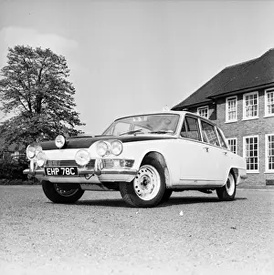 Vintage UK Cars Prints: Triumph 2000