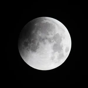 Total Solar Eclipse Photos Prints: Total eclipse of the moon