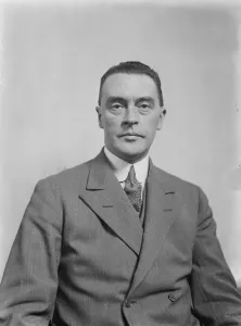 Central News Photographs Prints: Mr Herbert