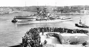 The fights of the reds and the blues: the fleet exercises Awaiting the fight between The fights of the reds and the blues: the fleet exercises Awaiting the fight between
