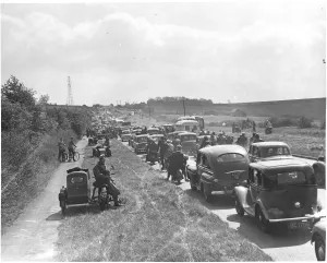 Good Friday traffic - This picture was taken about Mid day at Gorse Hill in Farningham Good Friday traffic - This picture was taken about Mid day at Gorse Hill in Farningham