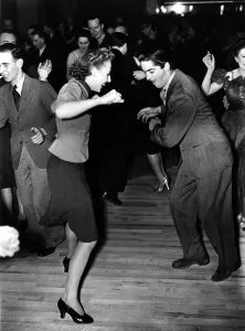 JITTERBUG 1940s dance / dancing / party season / celebration / happy vintage news JITTERBUG 1940s dance / dancing / party season / celebration / happy vintage news
