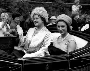 Ladies Day, smiles from the Queen Mother and Princess Margaret as they drive Ladies Day, smiles from the Queen Mother and Princess Margaret as they drive