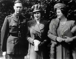 Queen Elizabeth, The Queen Mother (right) with her husband, King George VI (left) Queen Elizabeth, The Queen Mother (right) with her husband, King George VI (left)