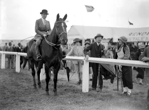 The Royal Show at Leicester. Miss Augusta Hamilton (mounted) chatting to Lord The Royal Show at Leicester. Miss Augusta Hamilton (mounted) chatting to Lord
