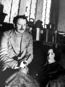 Sir Harold Nicolson and his wife writer Vita Sackville West at their home in Sissinghurst Sir Harold Nicolson and his wife writer Vita Sackville West at their home in Sissinghurst