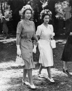 Sisteres Princess Elizabeth and Princess Margaret at Eton 1947 Sisteres Princess Elizabeth and Princess Margaret at Eton 1947