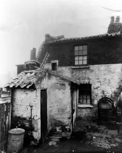 Slums in Halcourt Street, Shoreditch. London East End. 1929 Slums in Halcourt Street, Shoreditch. London East End. 1929