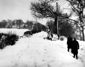 Snow drifts in Kent rendered some three buses and five cars and lorries useless over Snow drifts in Kent rendered some three buses and five cars and lorries useless over