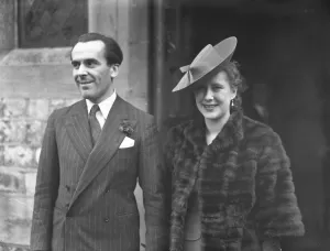 Wedding of Mr John Le Mesurier ( Haililey ) actor, and Miss June Melville ( daughter Wedding of Mr John Le Mesurier ( Haililey ) actor, and Miss June Melville ( daughter