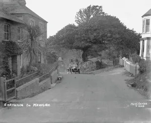Carloggas Hill, St Mawgan in Pydar, Cornwall. Around 1920 Carloggas Hill, St Mawgan in Pydar, Cornwall. Around 1920