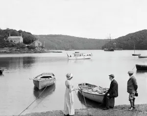 Malpas Ferry looking towards Ferryside Cottage and the Ferry House on the St Michael Penkivel side, Cornwall Malpas Ferry looking towards Ferryside Cottage and the Ferry House on the St Michael Penkivel side, Cornwall