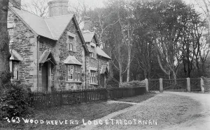 Woodkeepers cottages, Tregothnan, St Michael Penkivel, Cornwall. Probably early 1900s Woodkeepers cottages, Tregothnan, St Michael Penkivel, Cornwall. Probably early 1900s