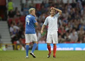 Fbl-Eng-Charity-Unicef-One Direction Fbl-Eng-Charity-Unicef-One Direction