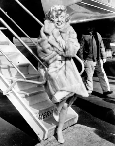 Marilyn Monroe Poses at La Guardia Airport Marilyn Monroe Poses at La Guardia Airport
