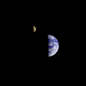 Us-Space-Earth-Moon Us-Space-Earth-Moon