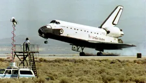 Us-Space Shuttle Landing Us-Space Shuttle Landing