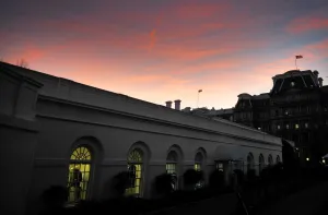 Us-West Wing Us-West Wing