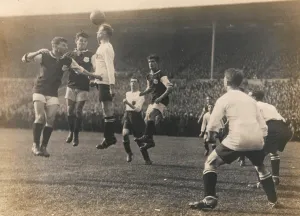 Bolton Wanderers vs. West Ham United, FA Cup Final, 28th April 1923 (b/w photo) Bolton Wanderers vs. West Ham United, FA Cup Final, 28th April 1923 (b/w photo)