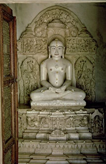 Related Images Collection: Carved statue of Mahavira from the Vimala Sha Temple (photo)