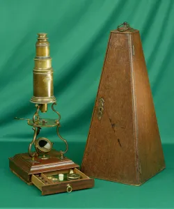Culpeper Type Microscope, English, 18th century (brass) Culpeper Type Microscope, English, 18th century (brass)