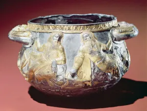 Drinking cup depicting Scythian soldiers (silver gilt) Drinking cup depicting Scythian soldiers (silver gilt)