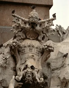 The Fountain of the Four Rivers, detail of the coat of arms of Innocent X (1574-1655) The Fountain of the Four Rivers, detail of the coat of arms of Innocent X (1574-1655)