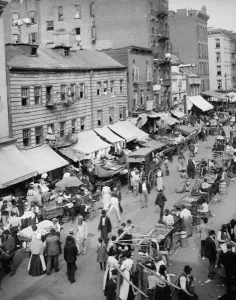 Jewish market on the East Side, New York, c.1890-1901 (b/w photo) Jewish market on the East Side, New York, c.1890-1901 (b/w photo)